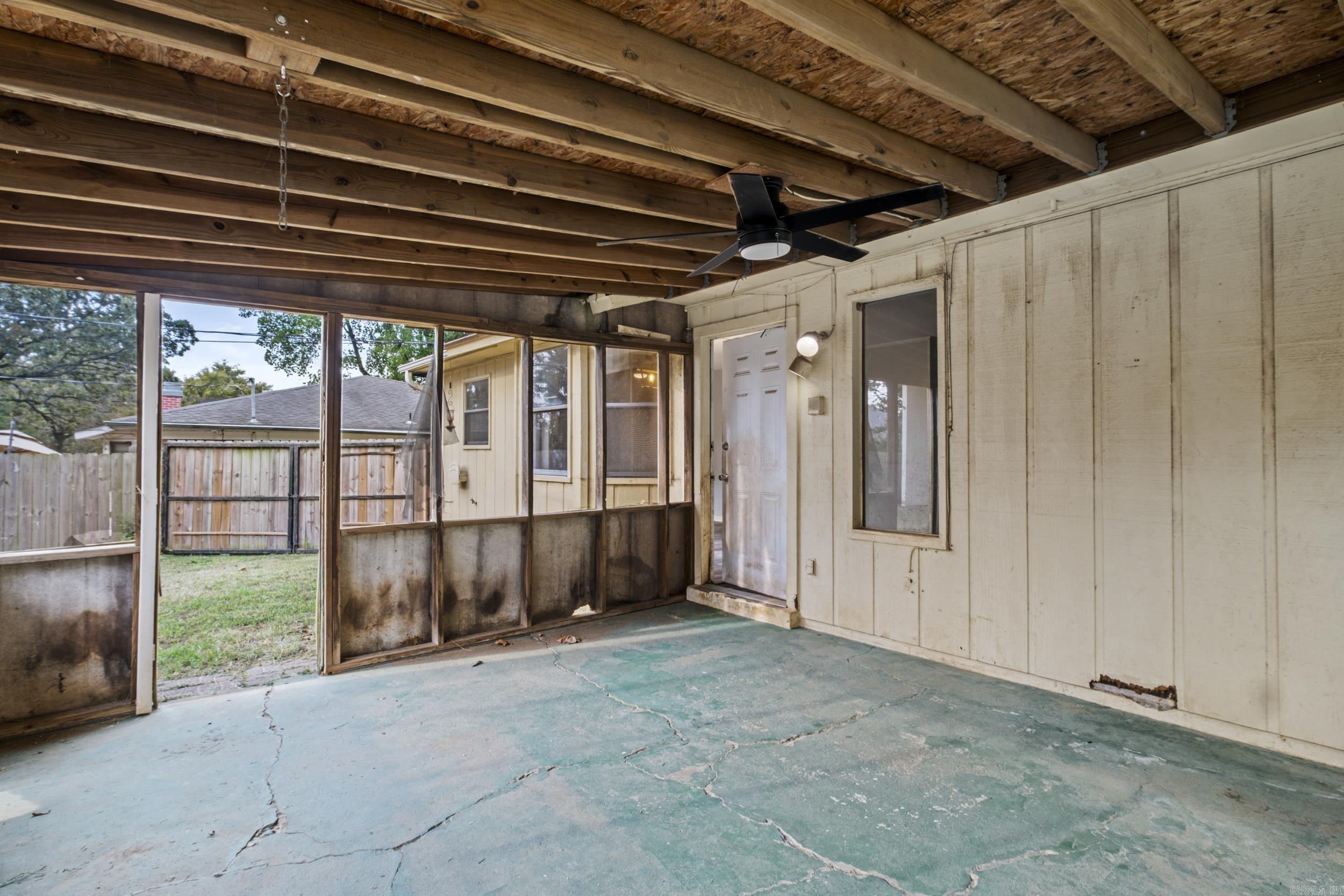 MARYLAND MANOR - Residential