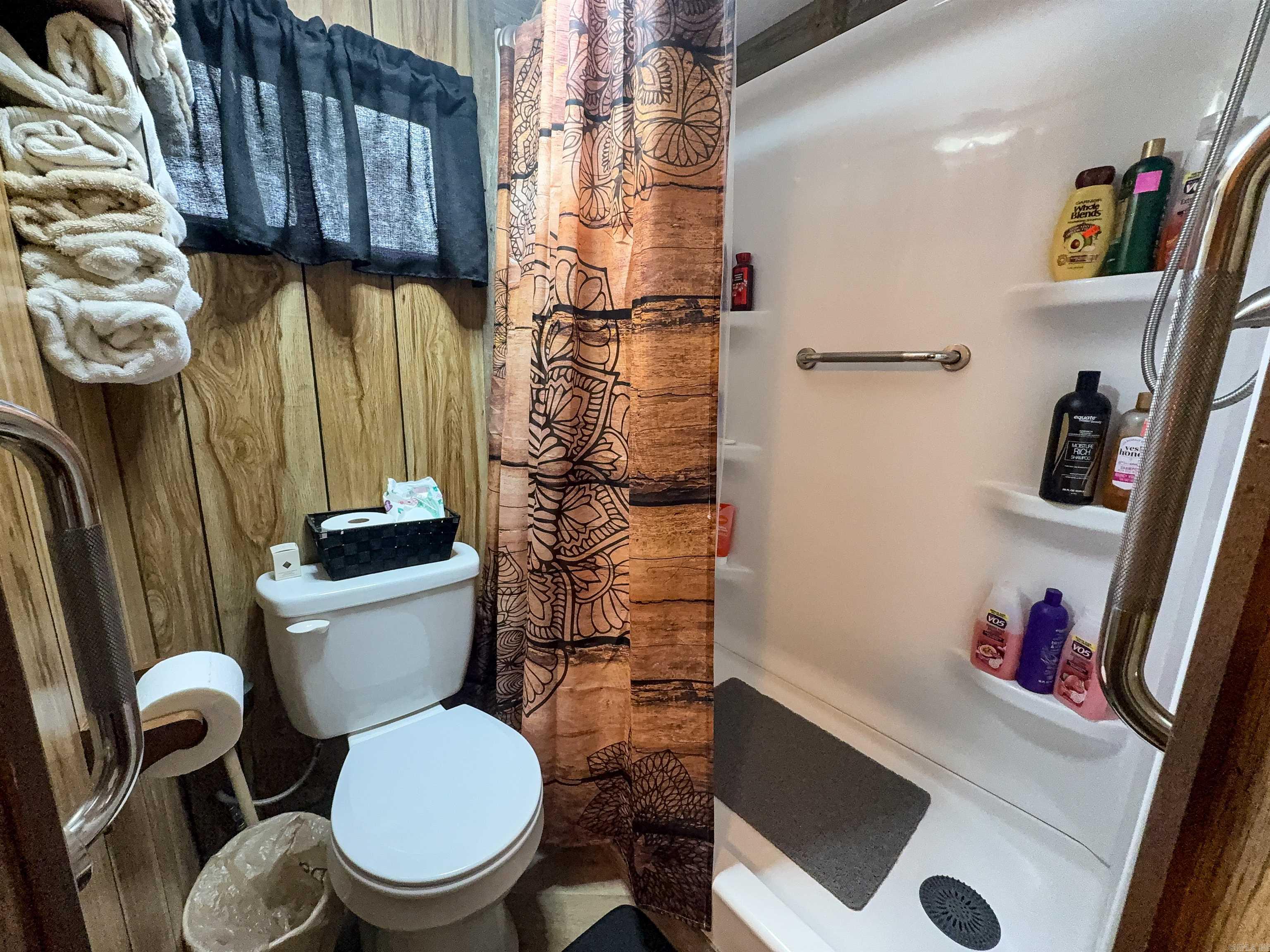 Lakeshore IV-Todd Davis - Residential