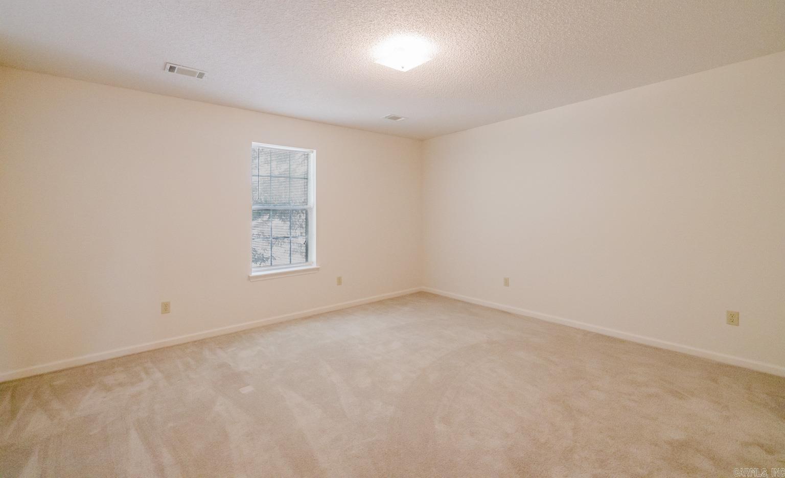 HIDDEN CREEK - Residential