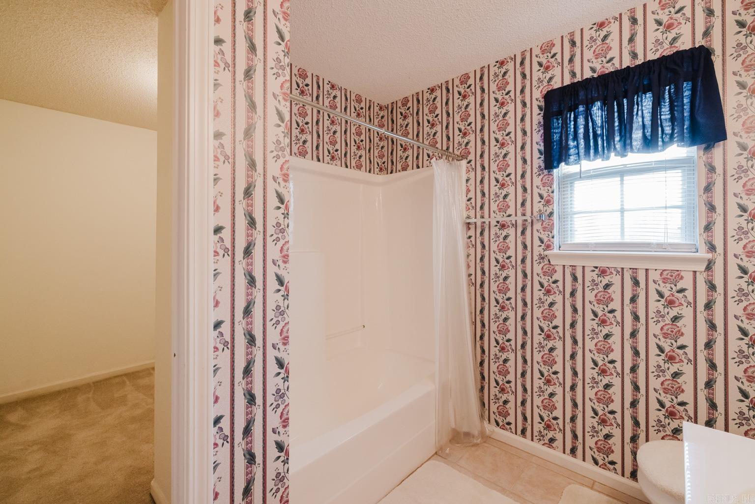 HIDDEN CREEK - Residential