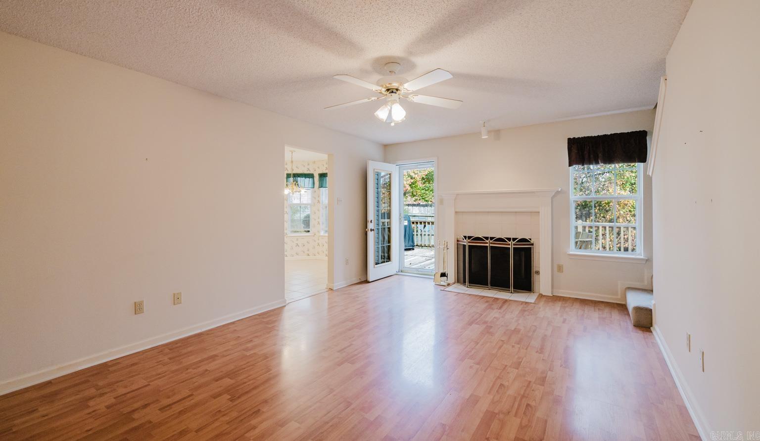 HIDDEN CREEK - Residential