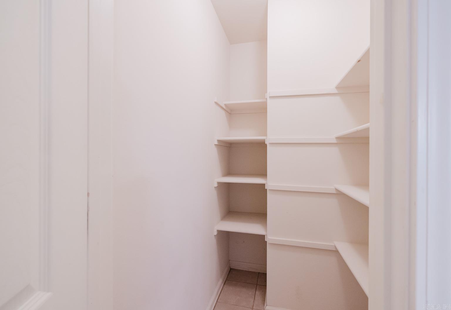 HIDDEN CREEK - Residential