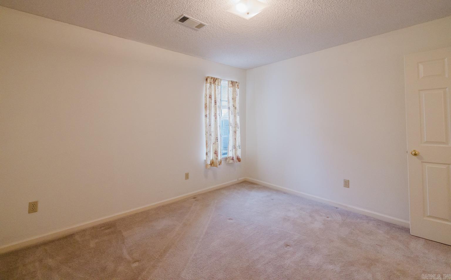 HIDDEN CREEK - Residential