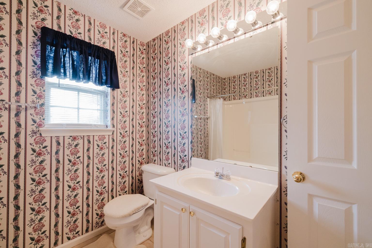 HIDDEN CREEK - Residential