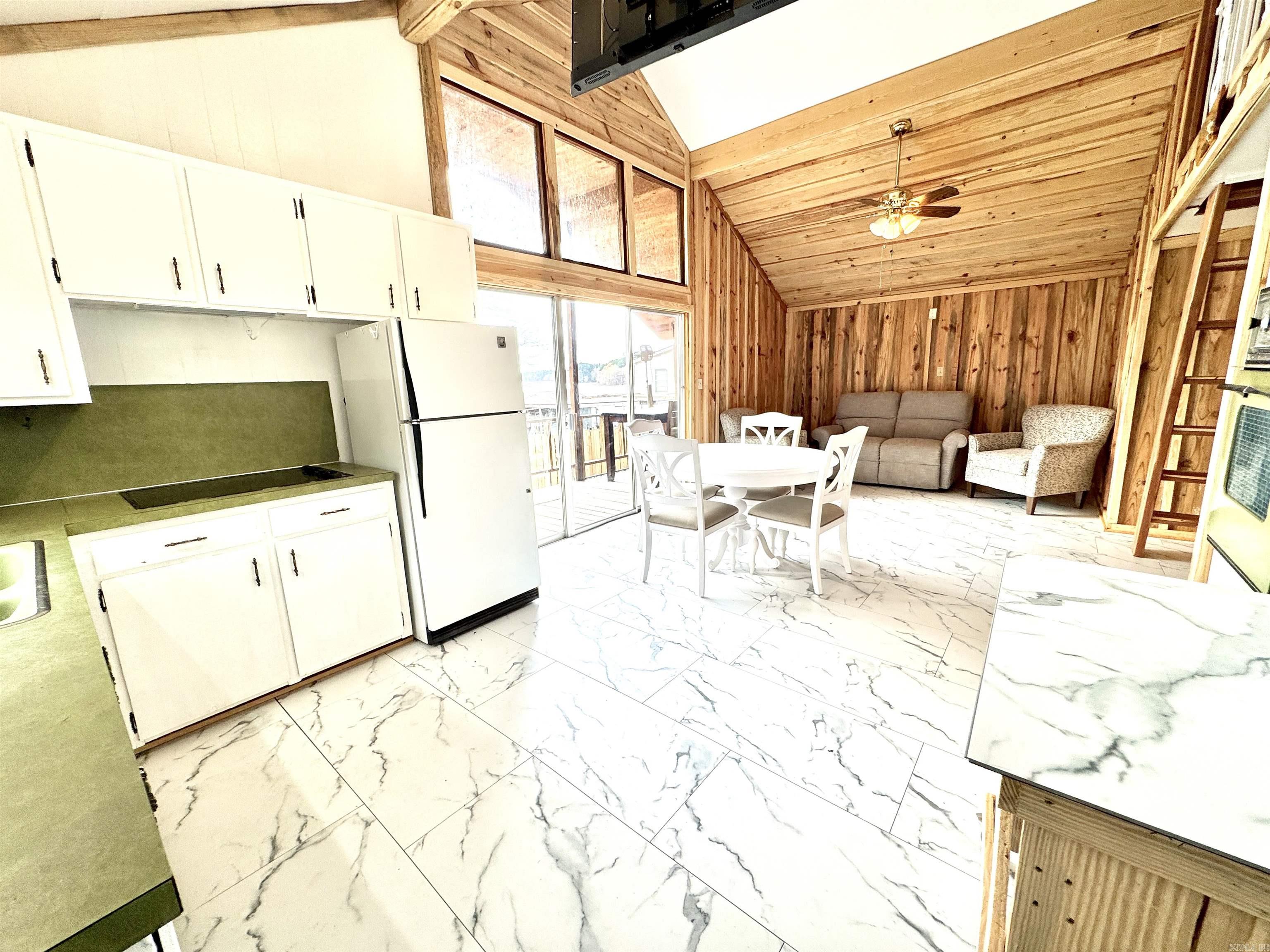 WHITE OAK LAKE DEVELOPMENT - Residential