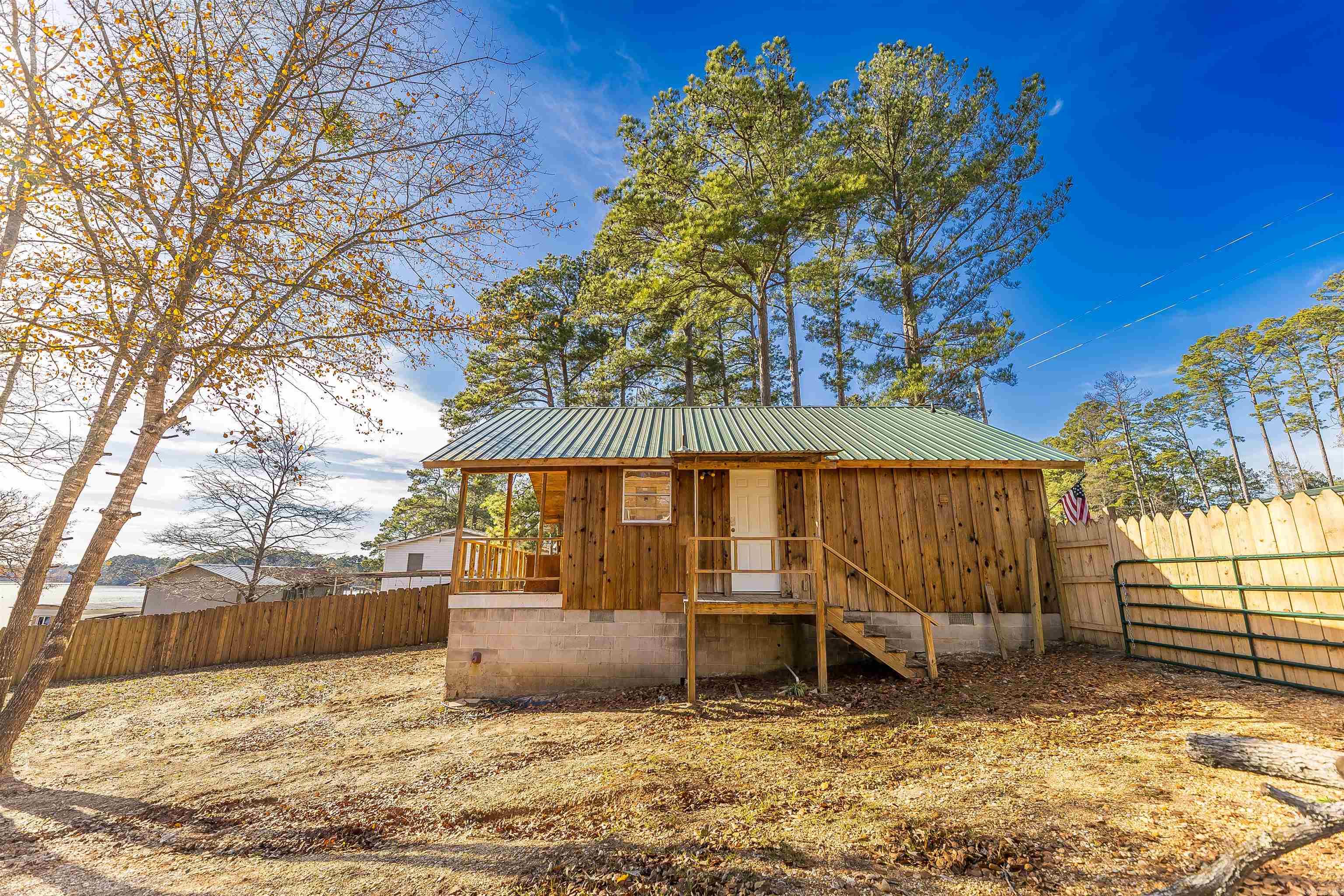 WHITE OAK LAKE DEVELOPMENT - Residential