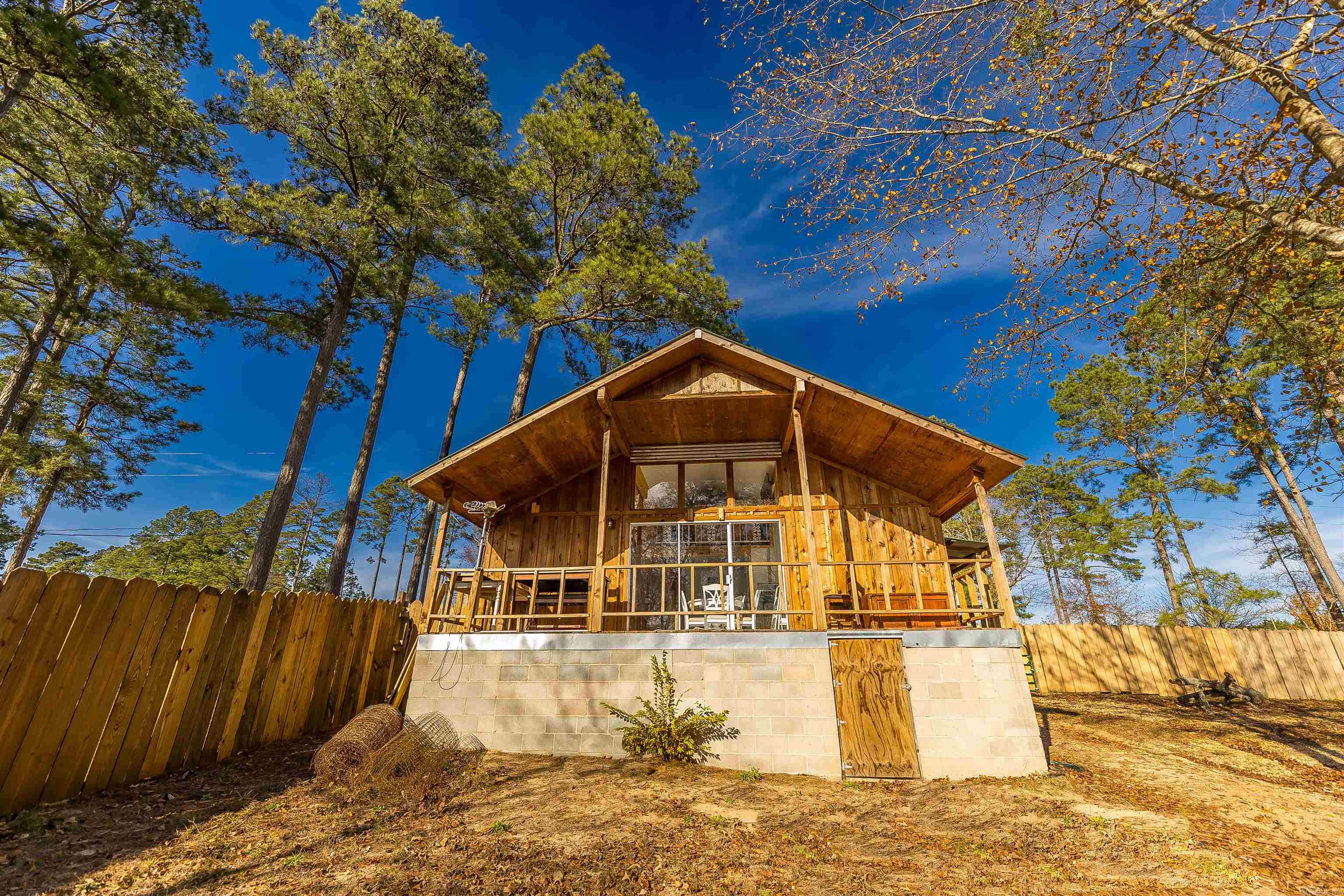 WHITE OAK LAKE DEVELOPMENT - Residential