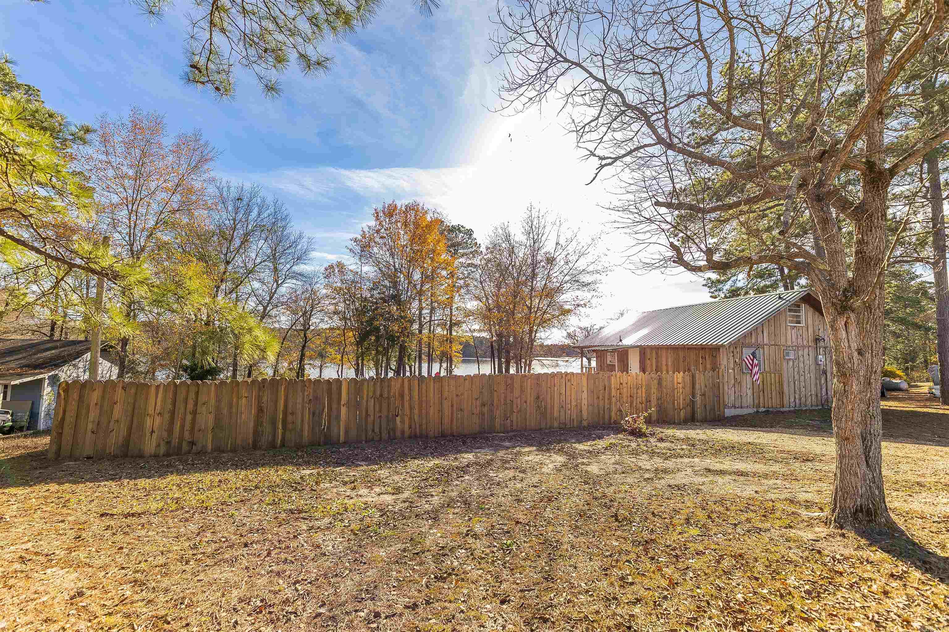 WHITE OAK LAKE DEVELOPMENT - Residential