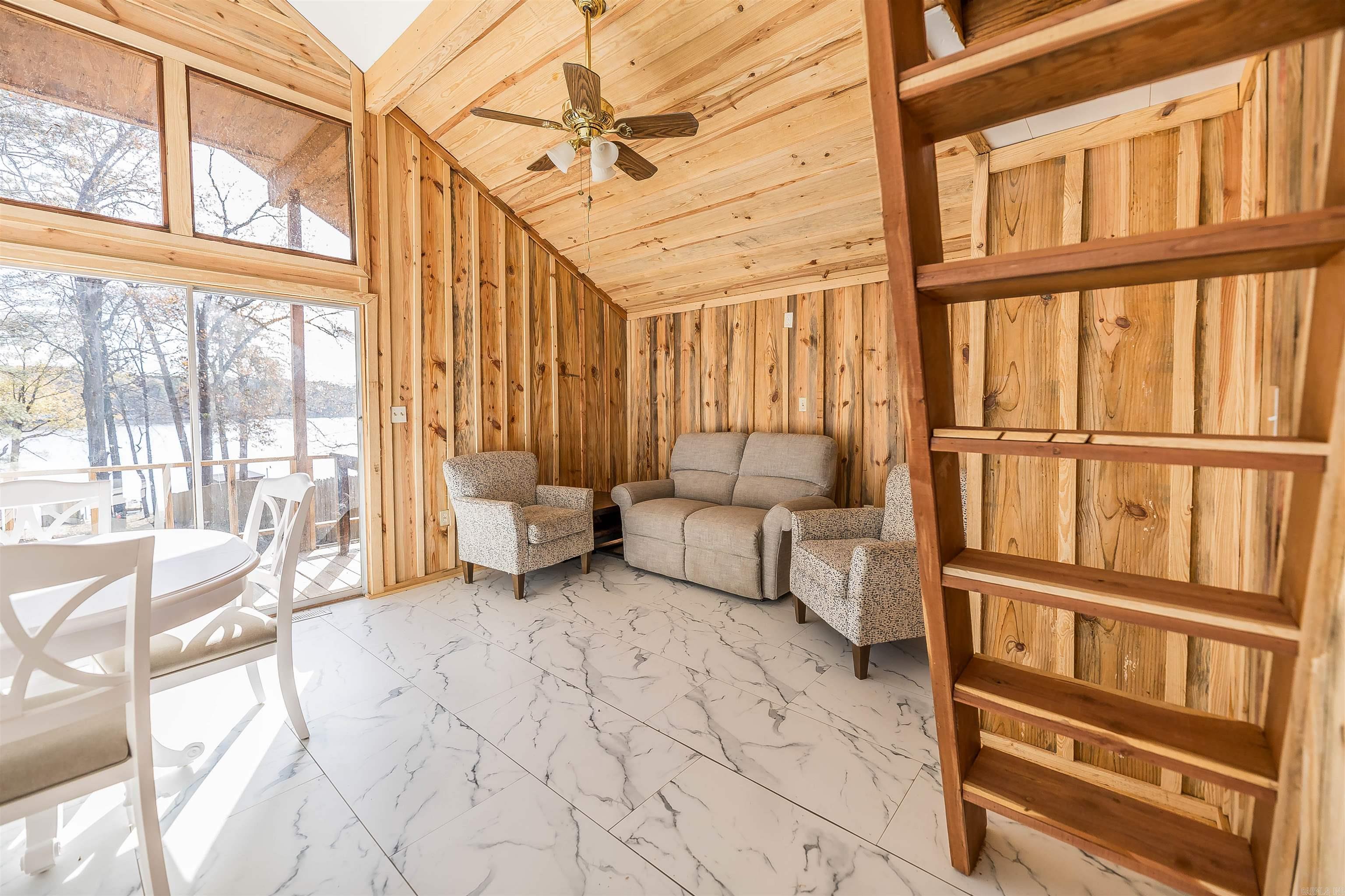 WHITE OAK LAKE DEVELOPMENT - Residential