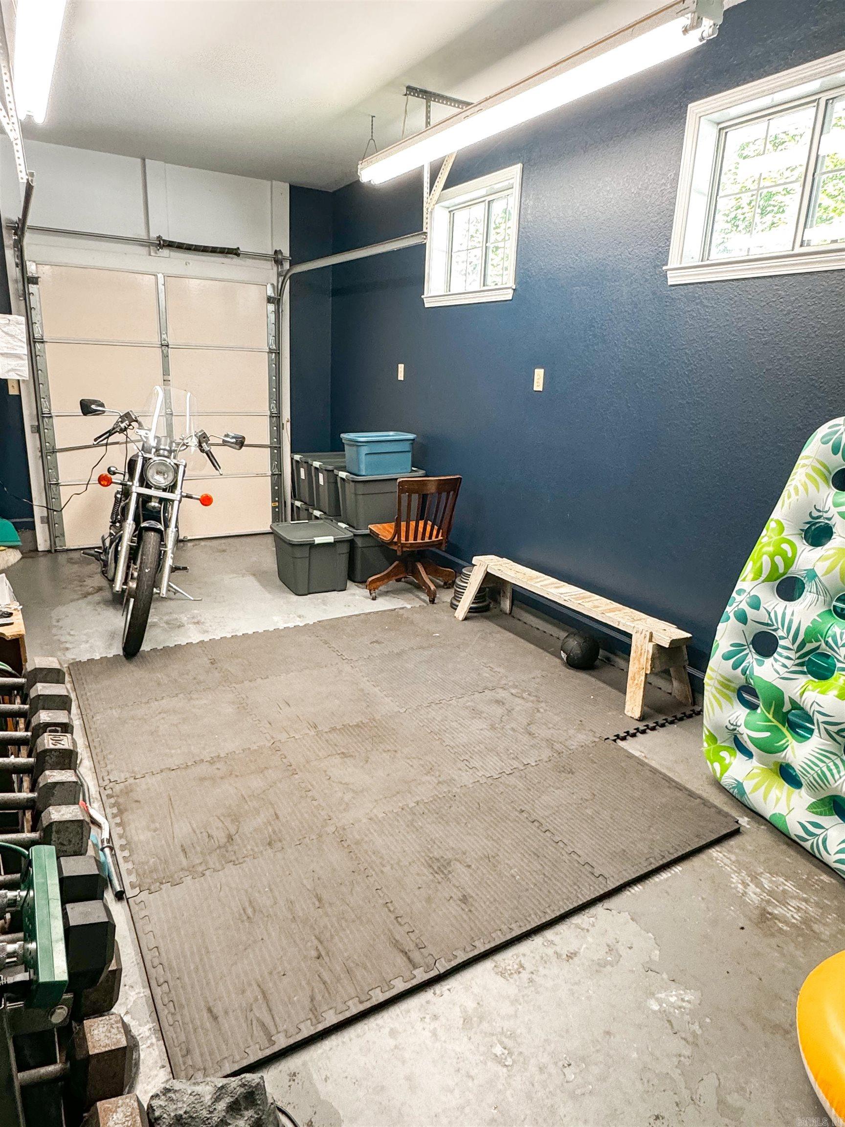 COUNTRY CLUB EAST ADD (SEARCY) - Residential