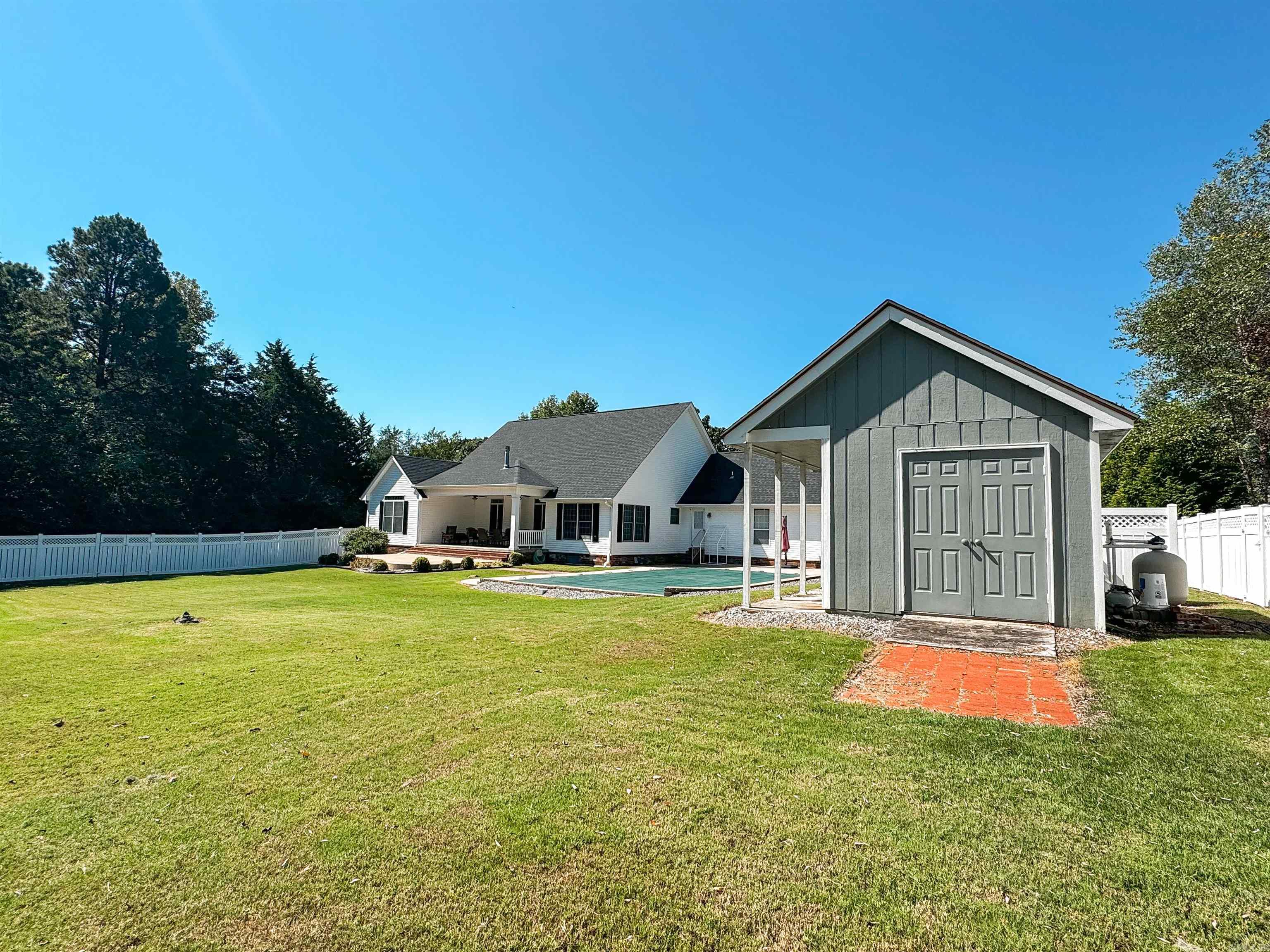 COUNTRY CLUB EAST ADD (SEARCY) - Residential