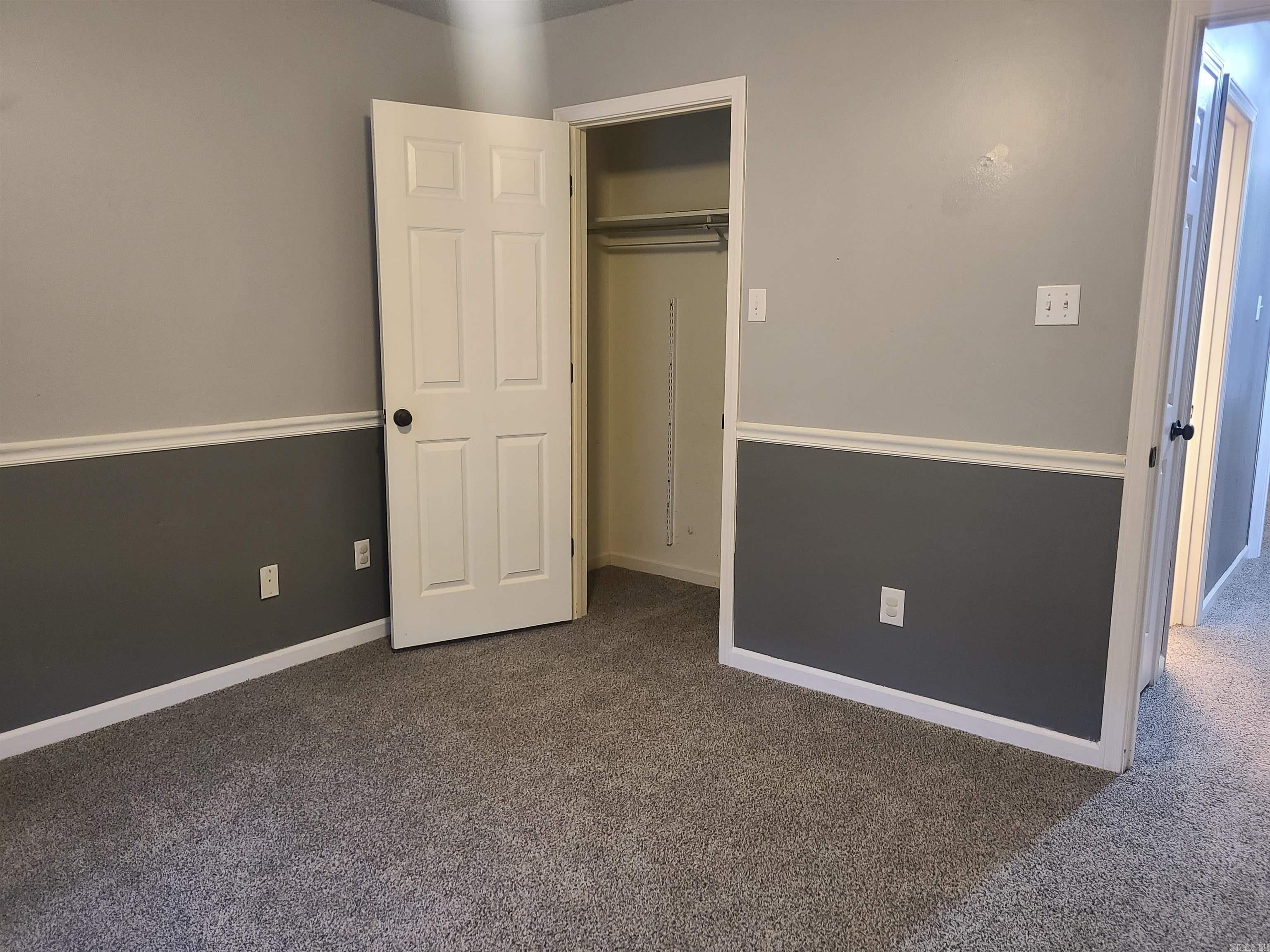 Robinwood III - Residential Lease