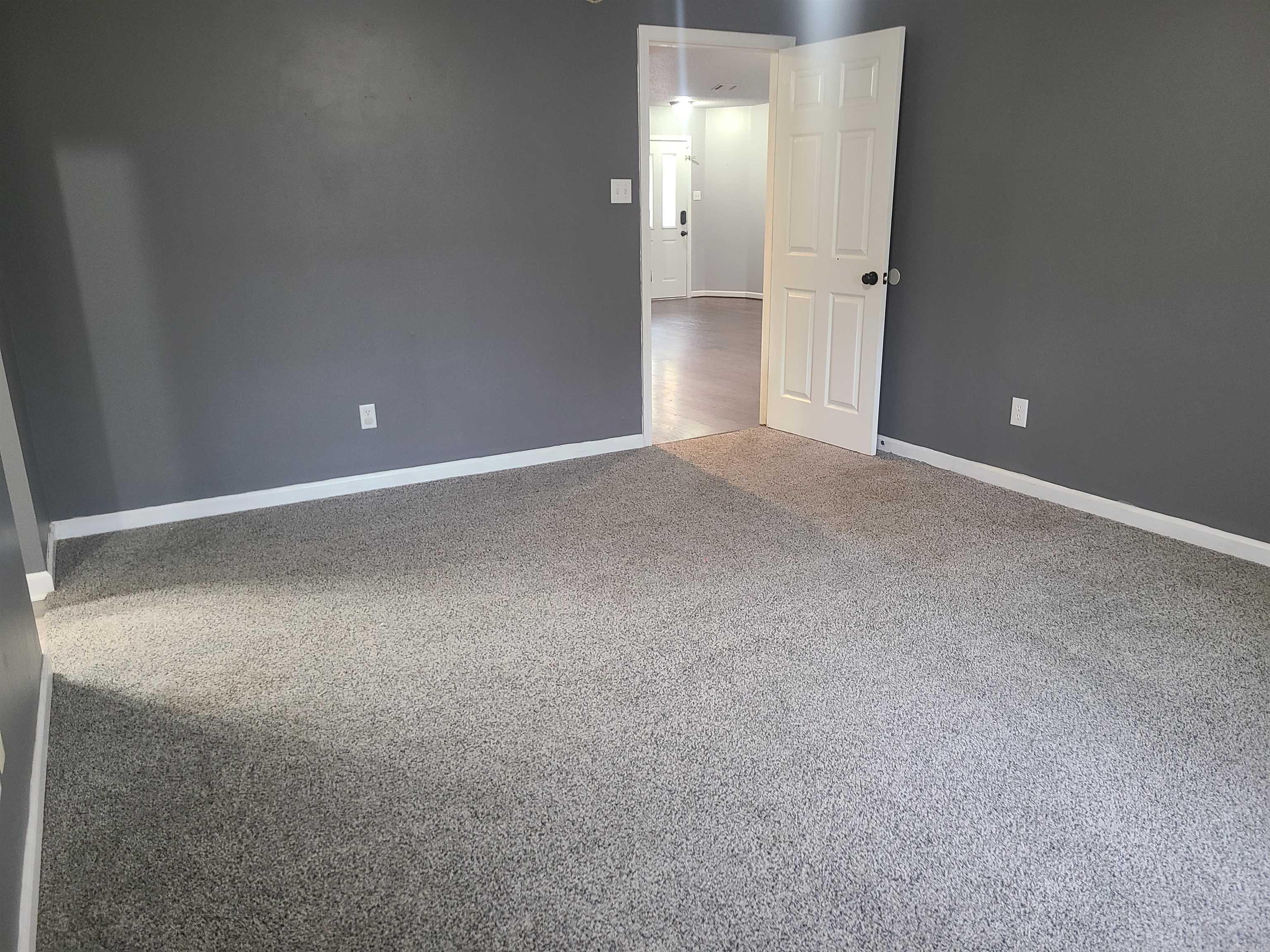 Robinwood III - Residential Lease