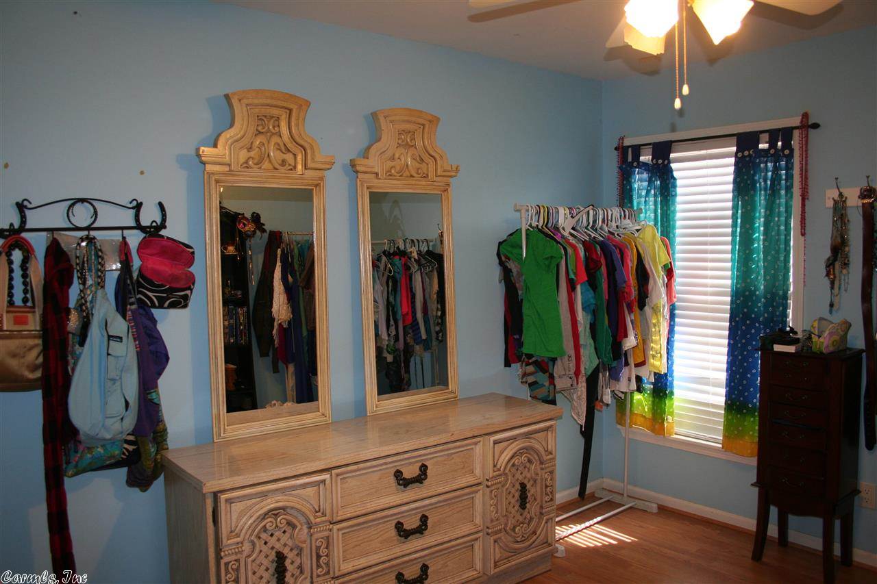 HURRICANE LAKE EST - Residential