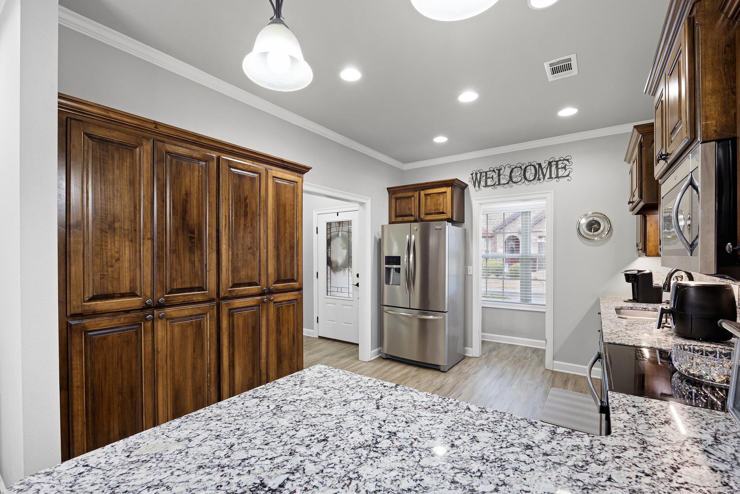 BROWN STONE VILLAGE CONDOMINIUMS - Residential