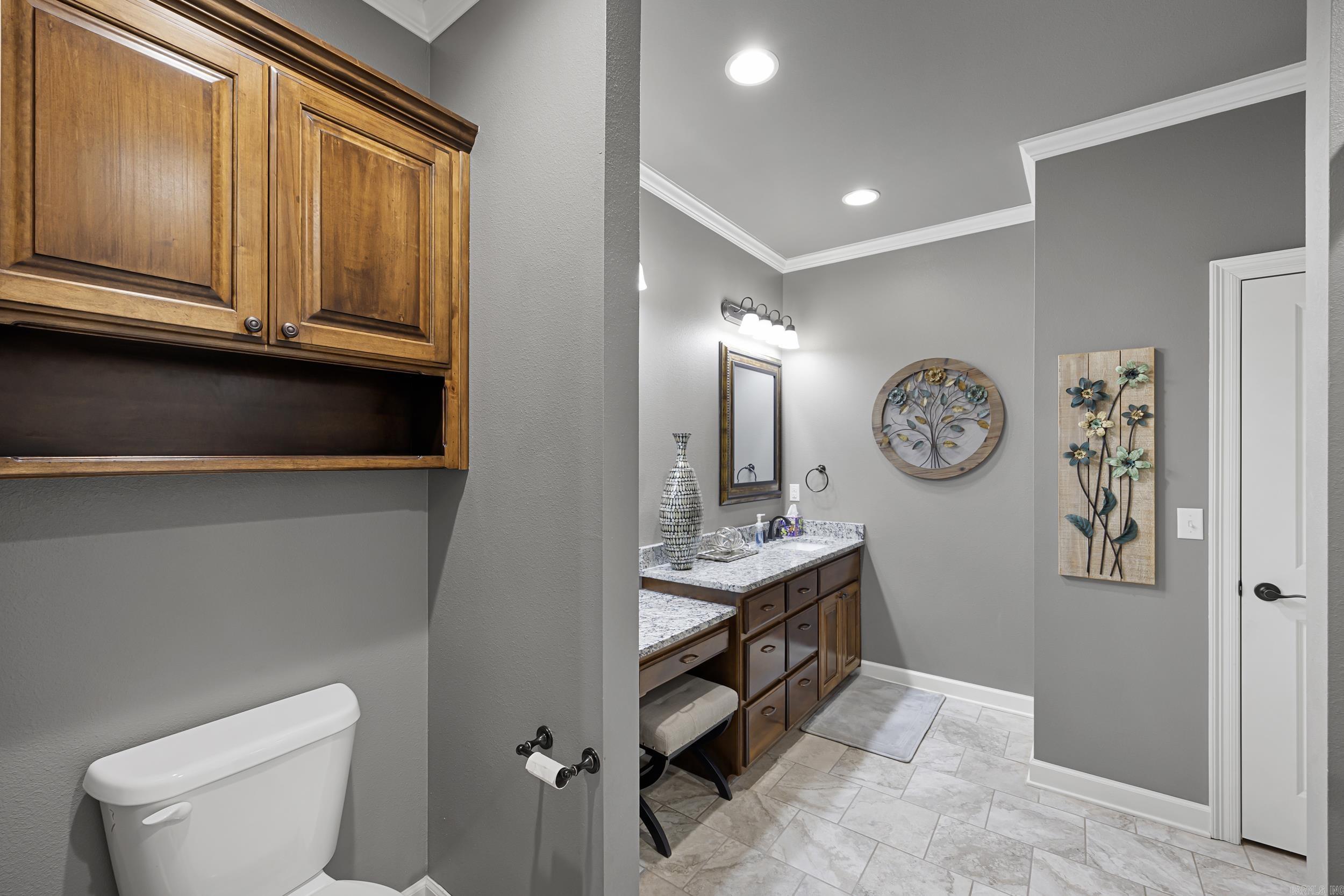 BROWN STONE VILLAGE CONDOMINIUMS - Residential