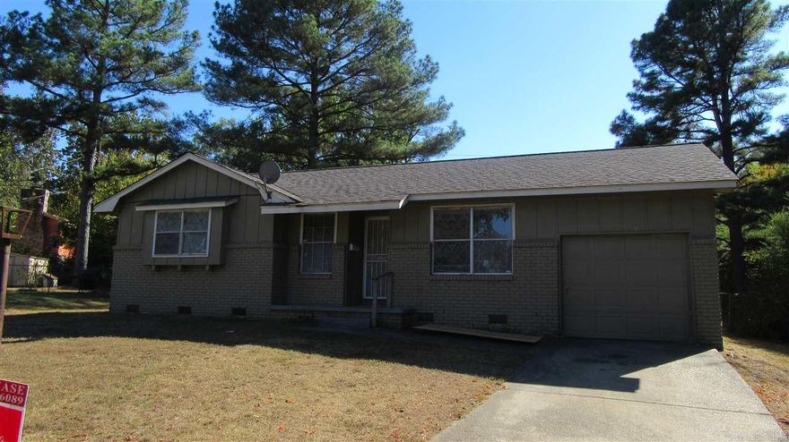 Very Nice 3 Bedroom 1 Bath One Level on Quiet Cul de Sac with huge fenced back yard . Single Garage has Auto Opener with Remote.  Almost NEW Paint, Floors, Roof, Stove and more! Available NOW!  Has Central Heat and Air!  Will consider small pet. Pet fee is $25/mo.  To see call 501-777-5561