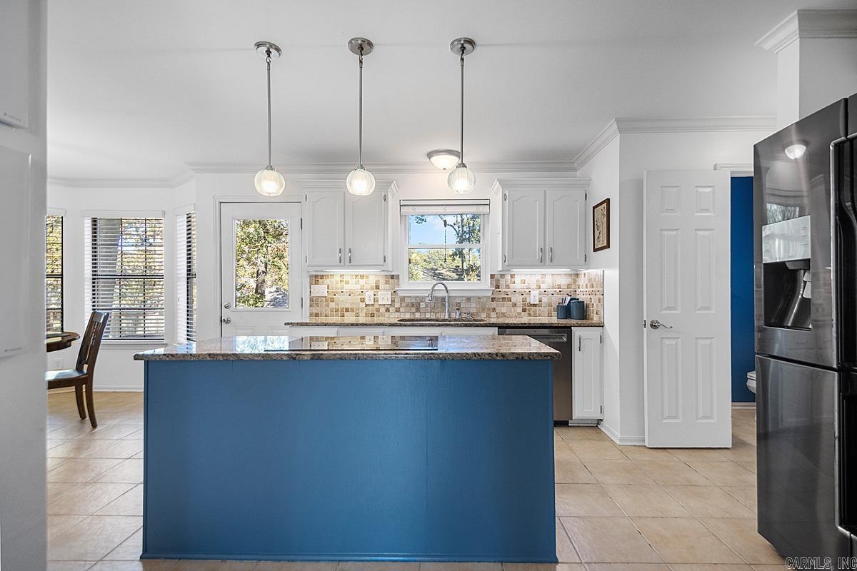 INDIAN HILLS - Residential