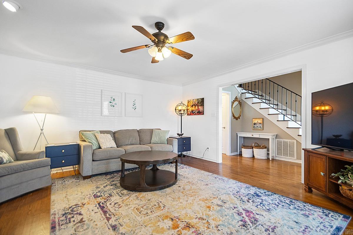 INDIAN HILLS - Residential