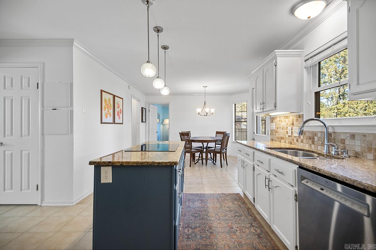 INDIAN HILLS - Residential