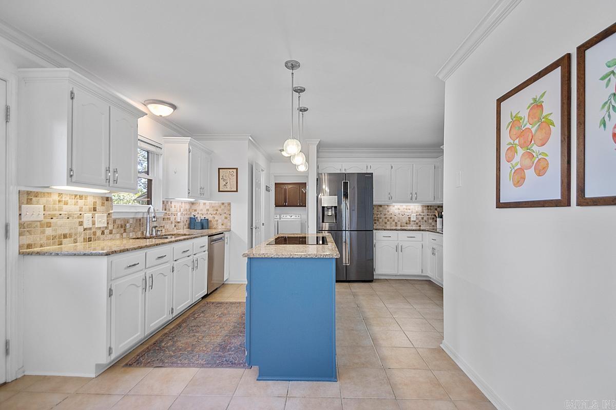 INDIAN HILLS - Residential