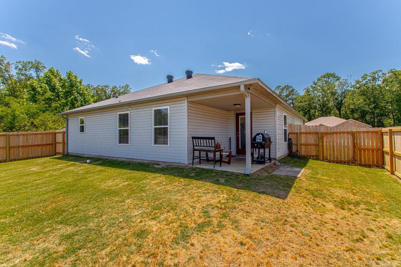 THE CROSSING AT OAK HILL - Residential