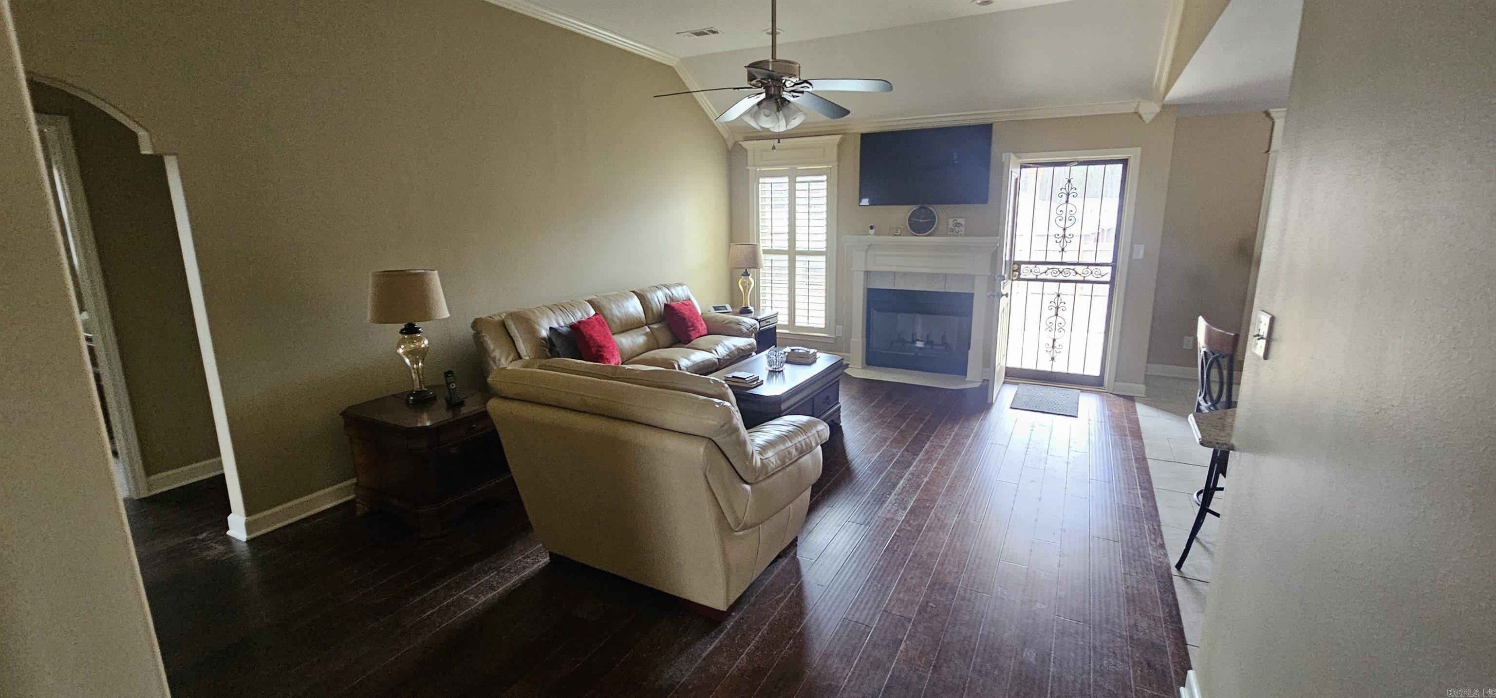 SUNSET VALLEY - Residential