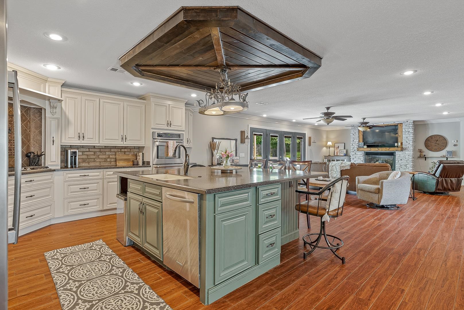 DESTINY HILL - Residential