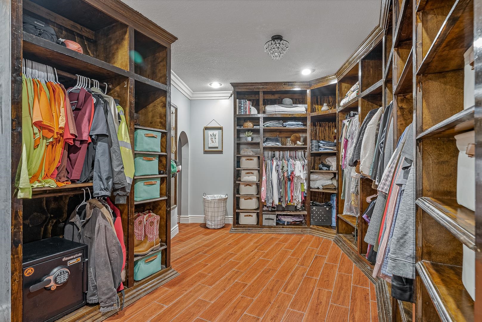 DESTINY HILL - Residential