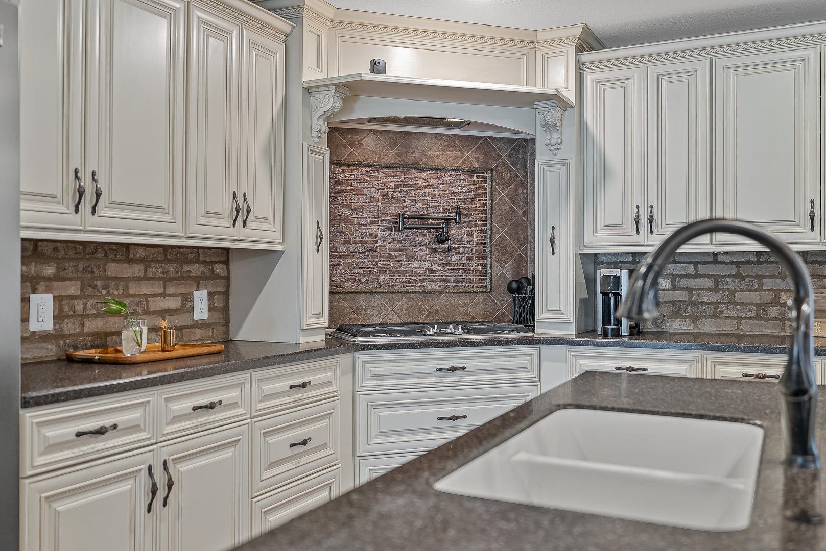 DESTINY HILL - Residential