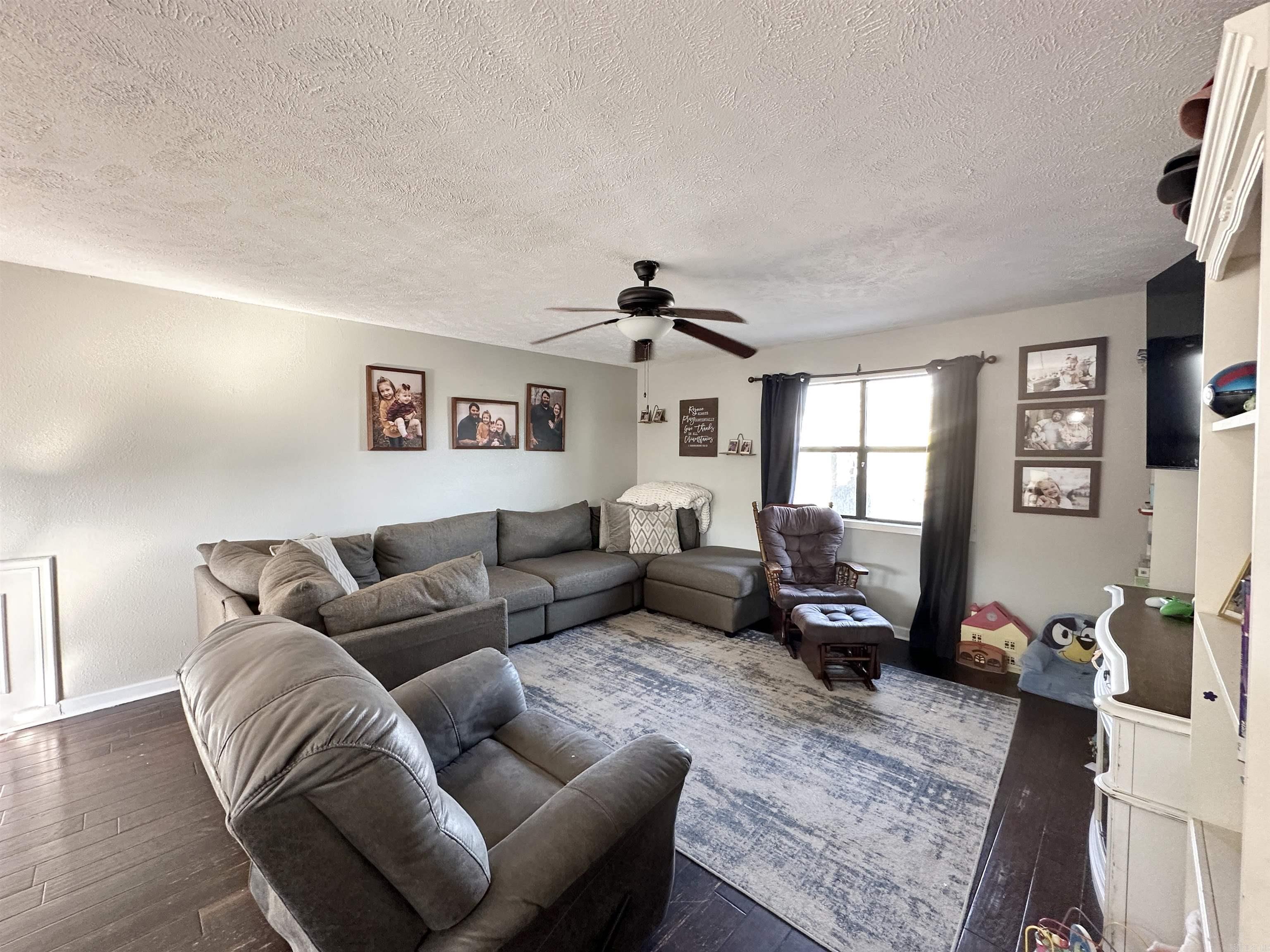 KIZER  ADDN - Residential