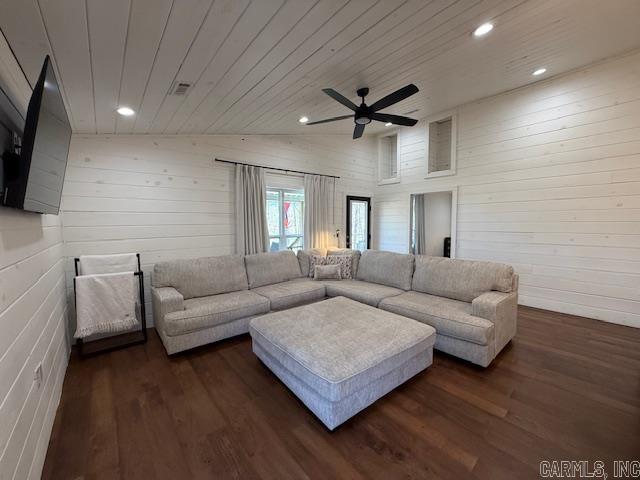 YORKTOWN - Residential