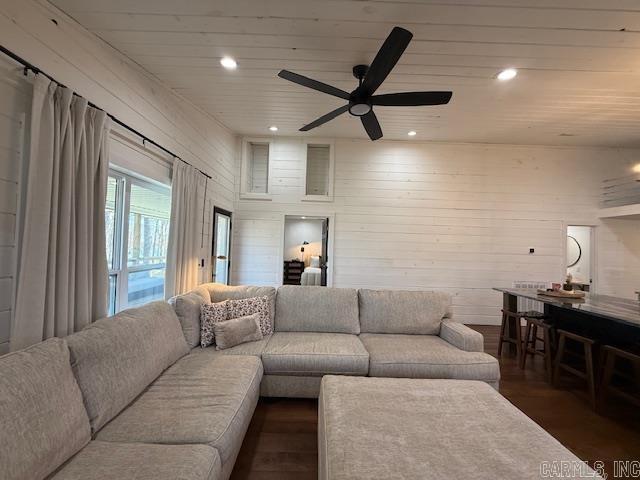 YORKTOWN - Residential