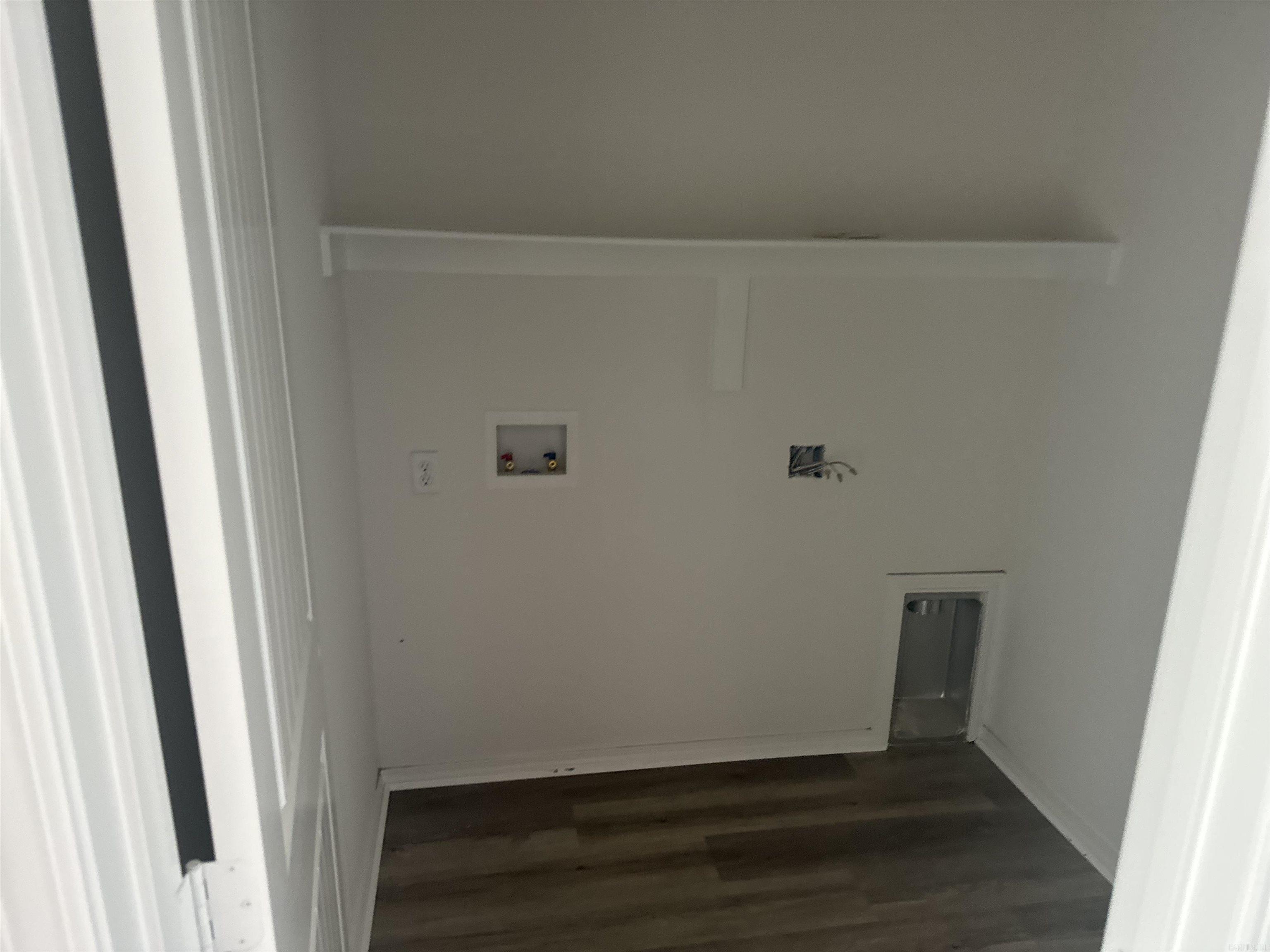 HILLDALE CROSSING - Residential