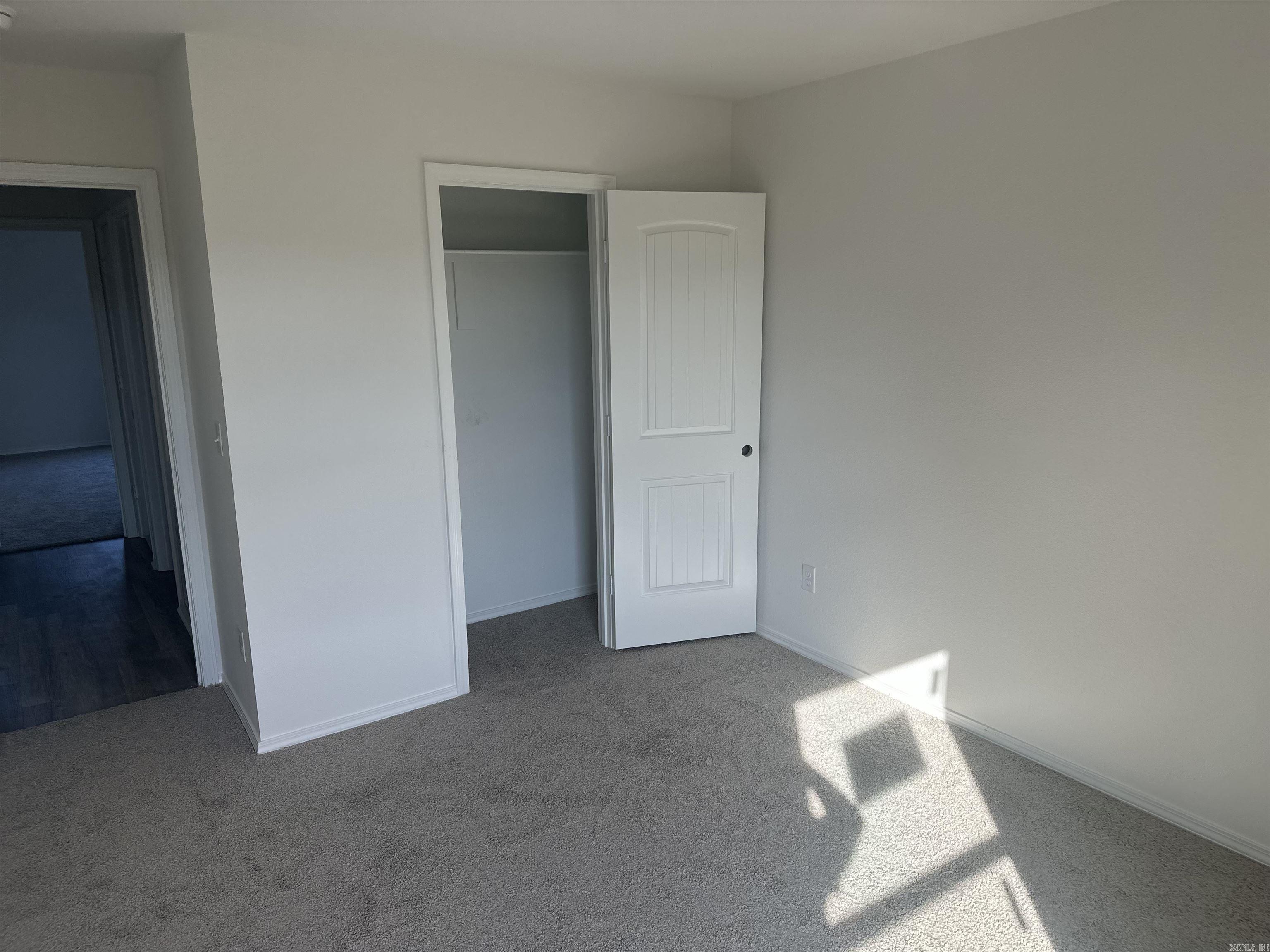 HILLDALE CROSSING - Residential