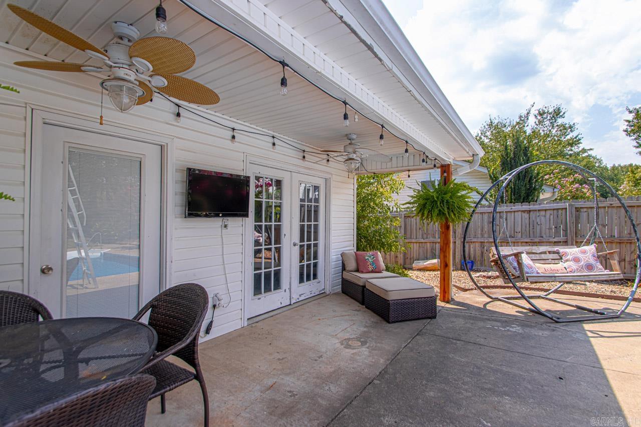 OAK MEADOWS - Residential