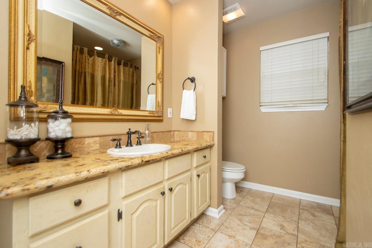 OAK MEADOWS - Residential