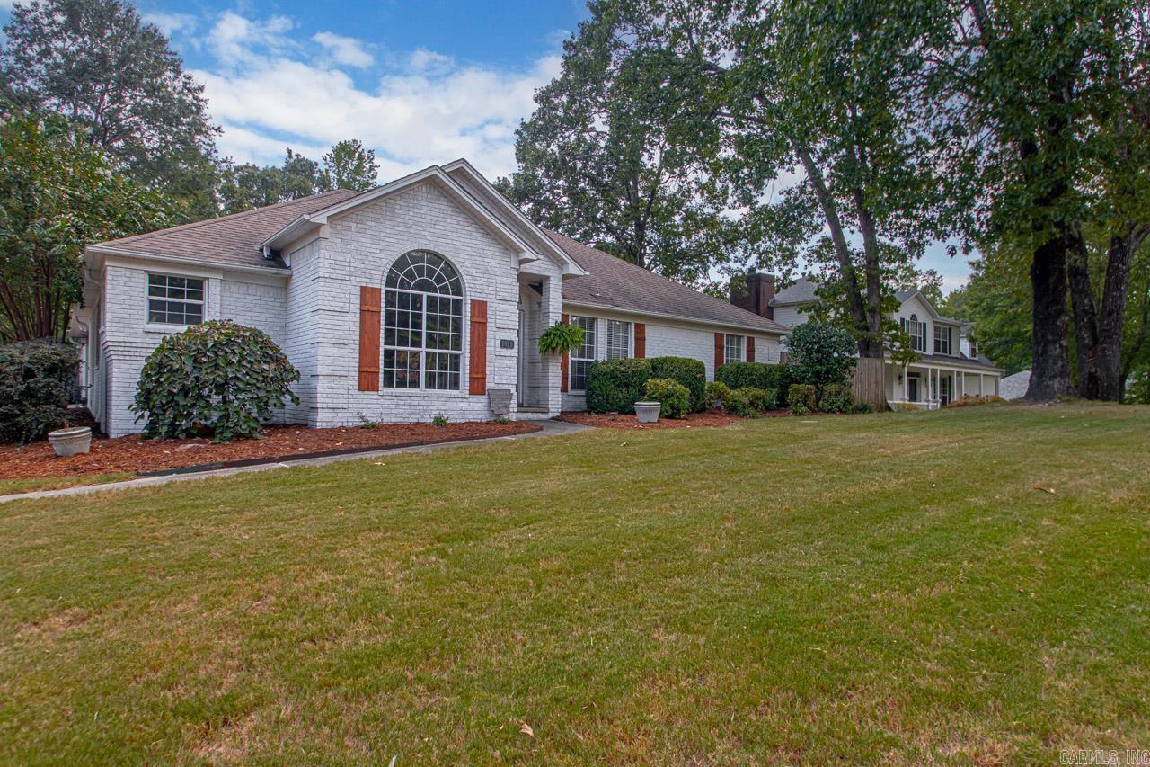 OAK MEADOWS - Residential