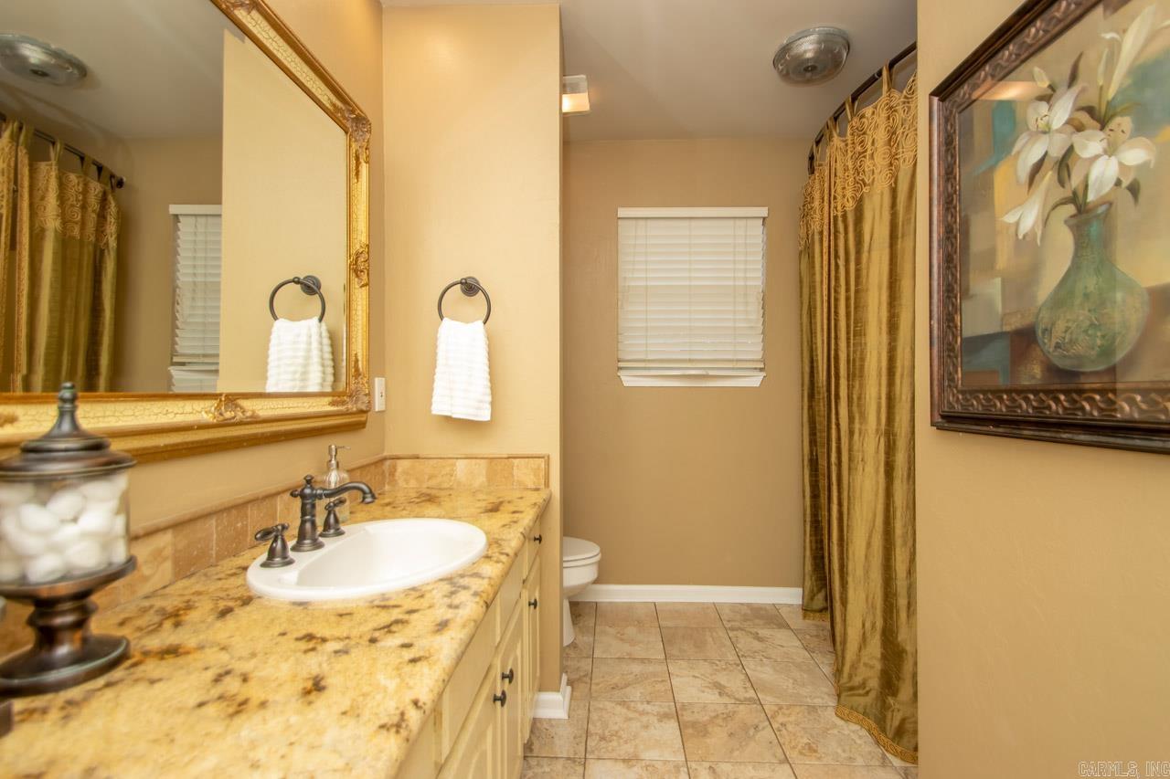 OAK MEADOWS - Residential