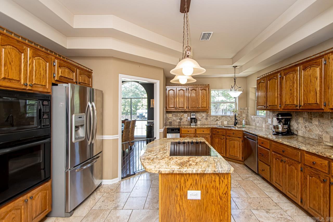 OAK MEADOWS - Residential