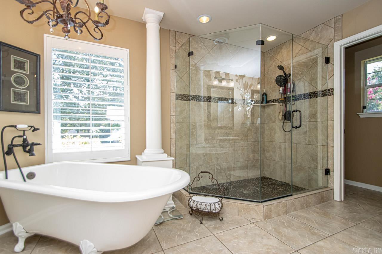 OAK MEADOWS - Residential