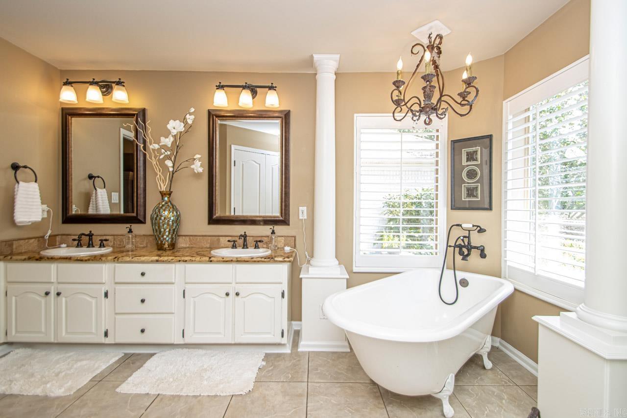 OAK MEADOWS - Residential