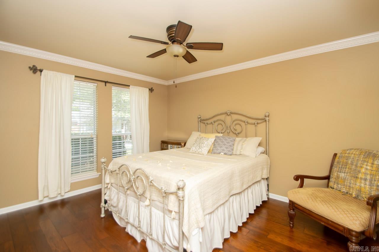 OAK MEADOWS - Residential