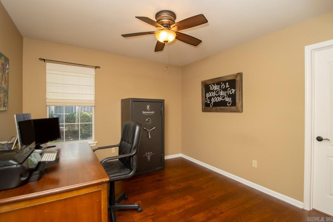 OAK MEADOWS - Residential