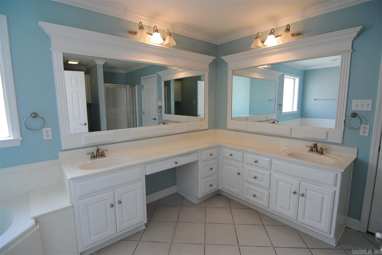 Austin Lakes on the Bay - Residential Lease