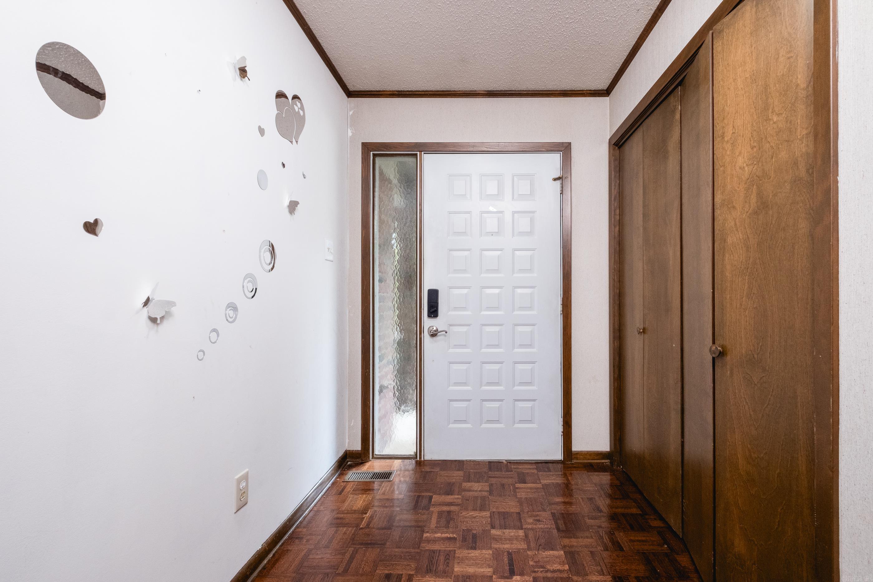 MARLOWE MANOR - Residential