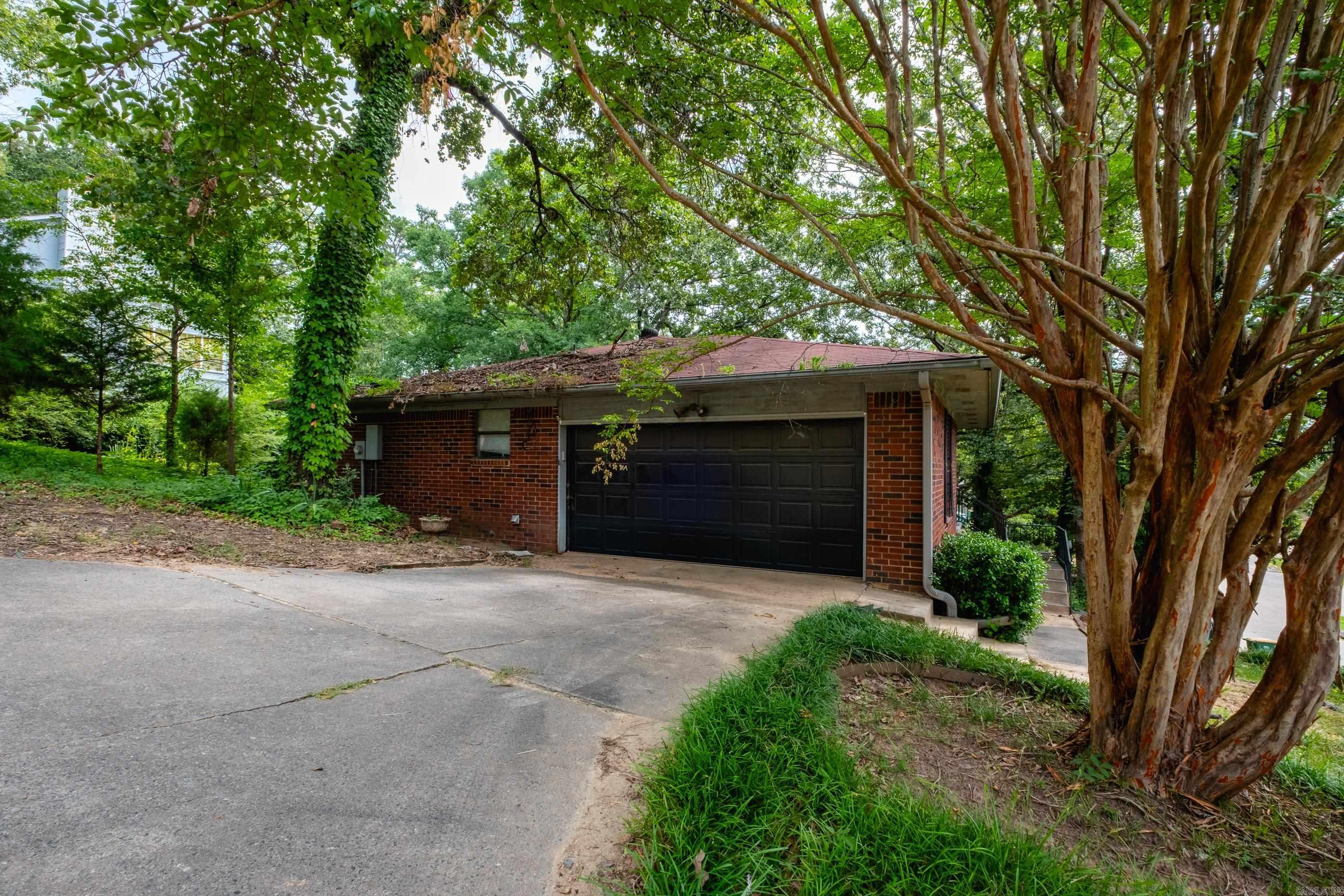 MARLOWE MANOR - Residential