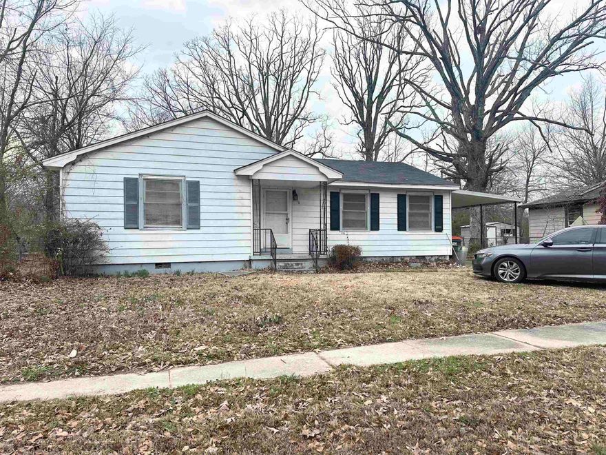 Great Investment Property, Large Dining Room, Fully Fenced In Back Yard! Close To 530 & Saracen Casino! Please allow 24 hours notice for all showings, tenant in place. Please see agent remarks