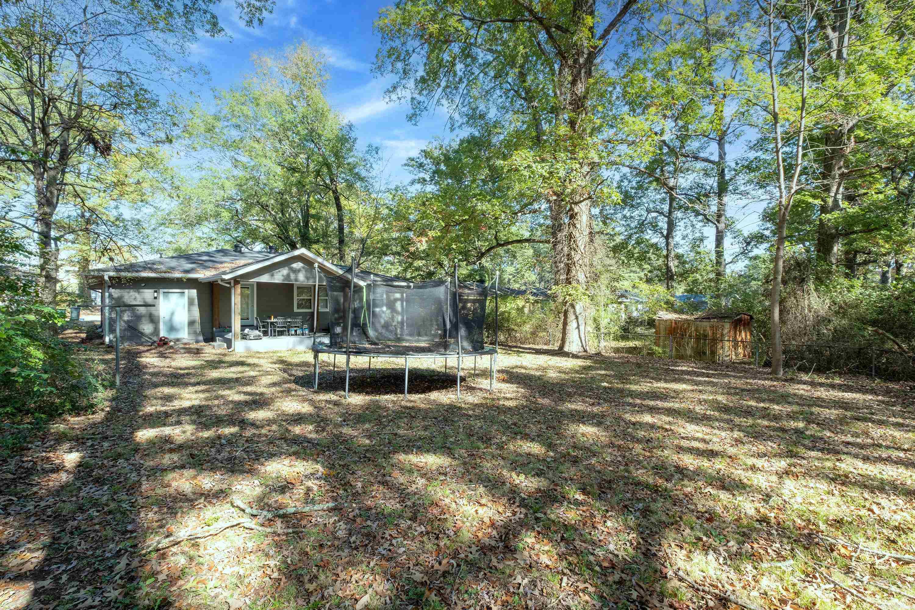 WAKEFIELD VILLAGE - Residential