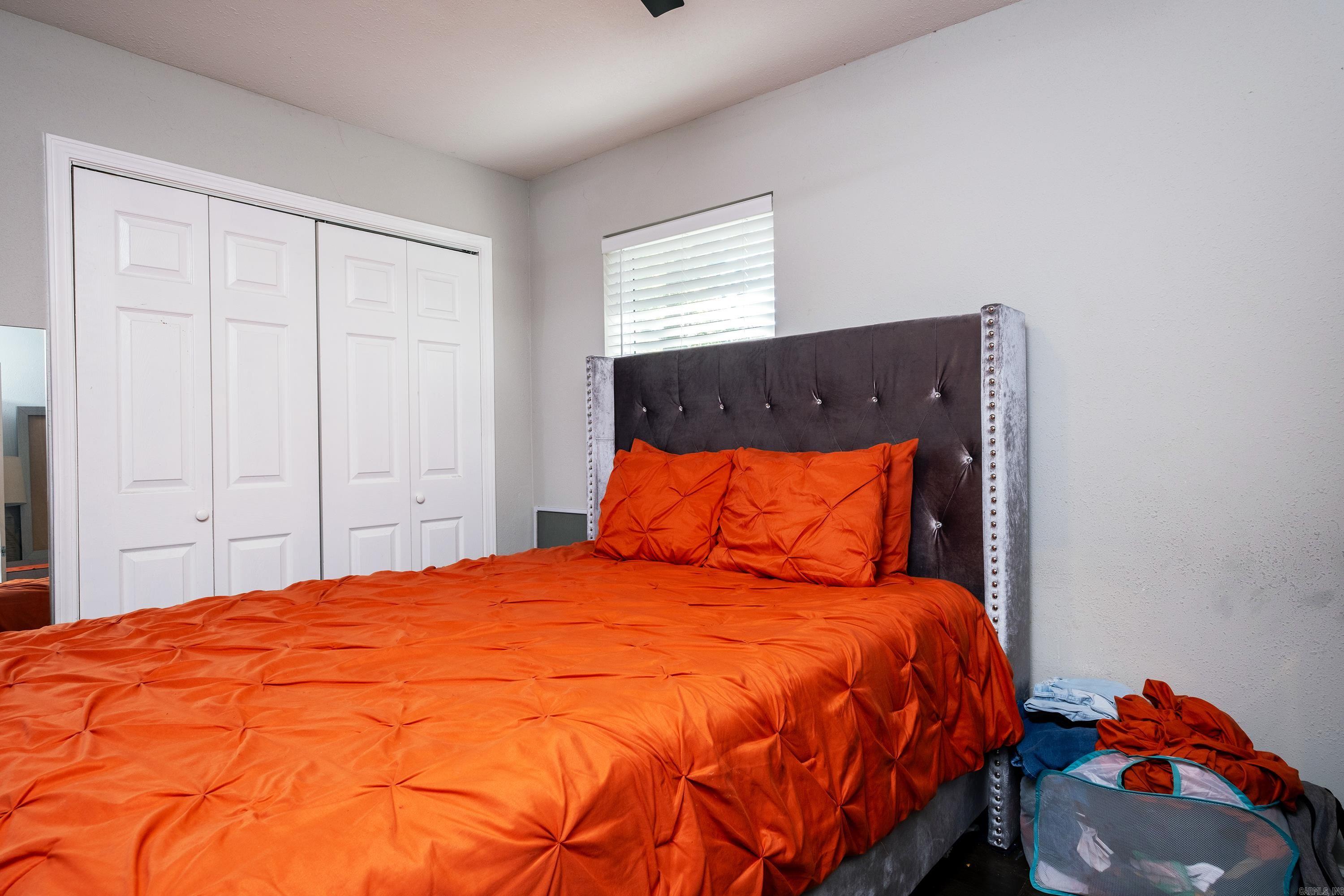 WAKEFIELD VILLAGE - Residential